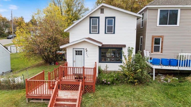 303 6th Ave, Bovey, MN 55709