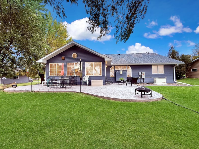1402 William Ave, Montevideo, MN 56265