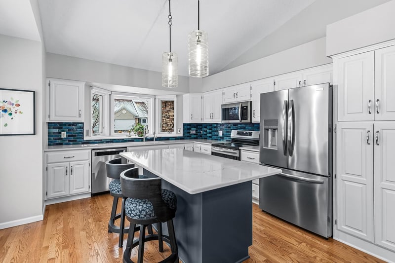 4808 Greenhaven Dr, White Bear Twp, MN 55127