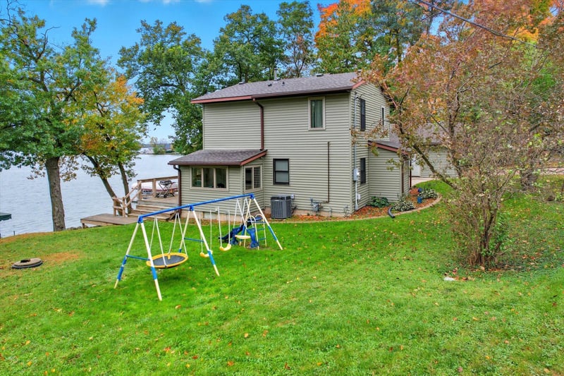 28605 Johnson Ln, Chisago City, MN 55013