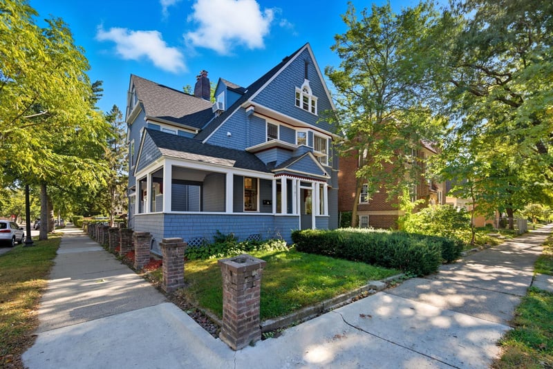 2701 Dupont Ave S, Minneapolis, MN 55408