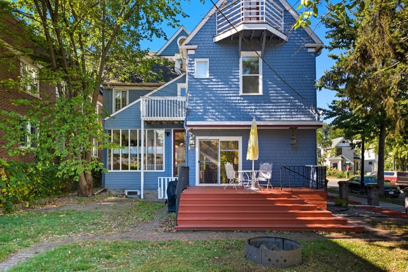 2701 Dupont Ave S, Minneapolis, MN 55408