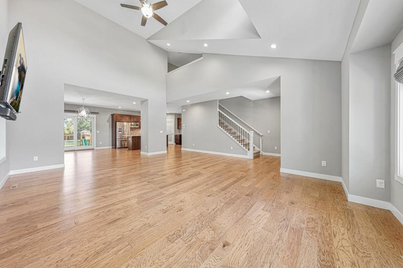 317 Oak Marsh Dr, Mankato, MN 56001