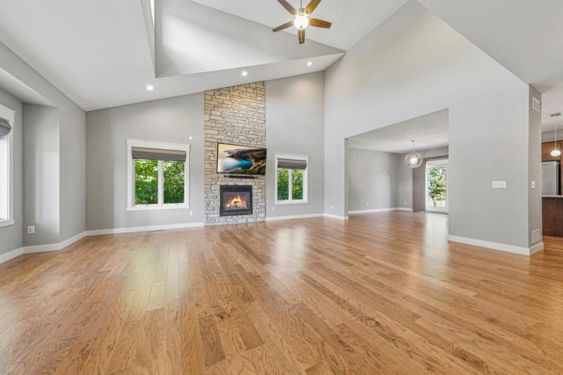 317 Oak Marsh Dr, Mankato, MN 56001