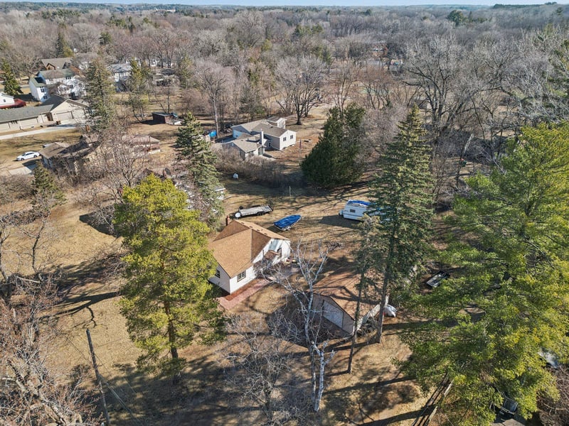 1130 Griffin Ave, Mahtomedi, MN 55115