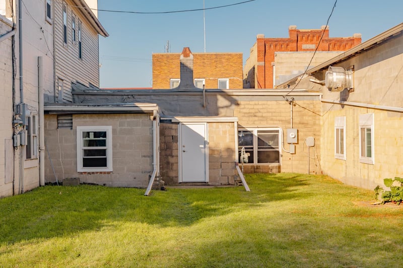 225 Central Ave, Osakis, MN 56360