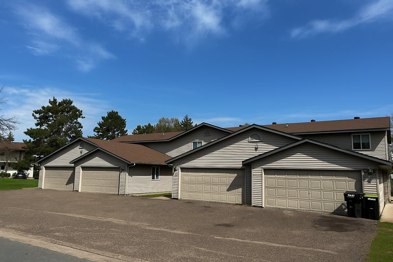 2419 Fryklund Dr, Menomonie, WI 54751