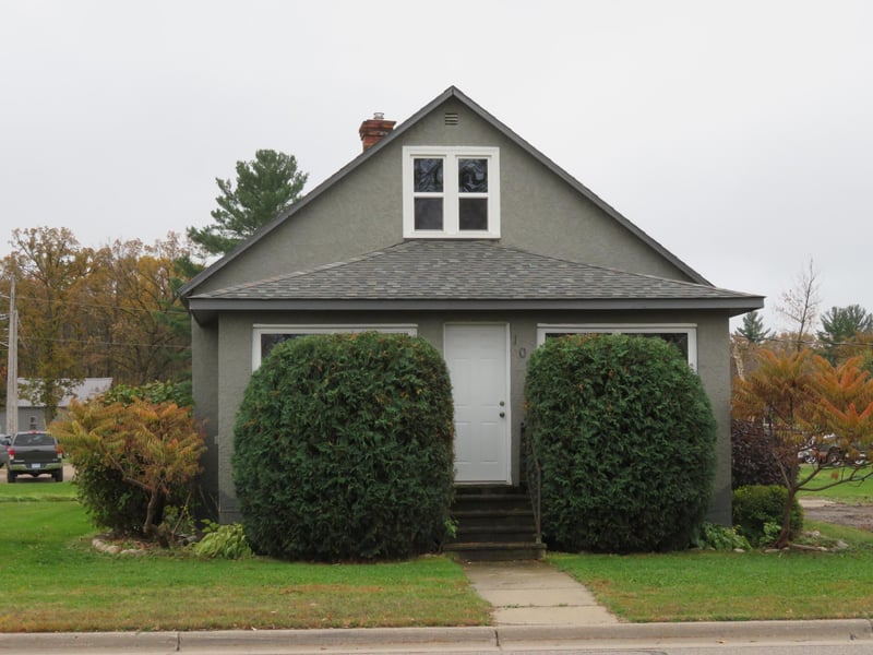 109 1st St, Randall, MN 56475