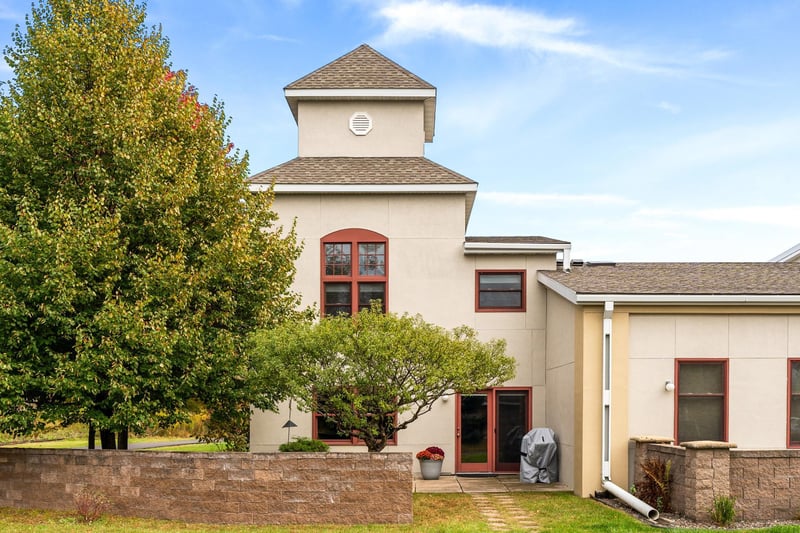 9900 Hudson Blvd #104, Duluth, MN 55808