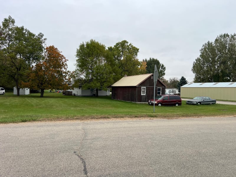 103 5th St, Hawley, MN 56549