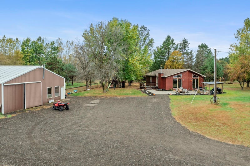 1376 257th Ave NW, Isanti, MN 55040