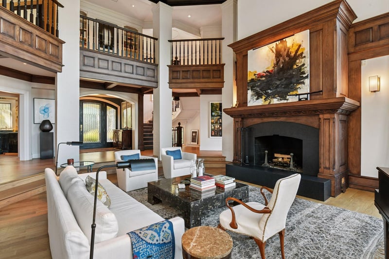 2505 Cedar Point Dr, Wayzata, MN 55391
