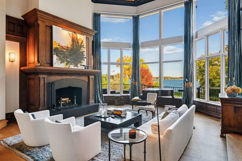 2505 Cedar Point Dr, Wayzata, MN 55391