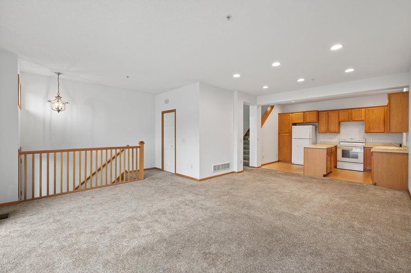 11221 Aberdeen St NE #I, Blaine, MN 55449