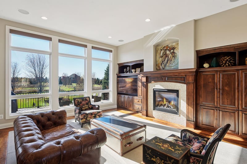 19220 Foxfield Dr, Prior Lake, MN 55372