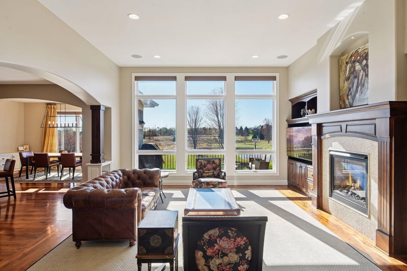 19220 Foxfield Dr, Prior Lake, MN 55372