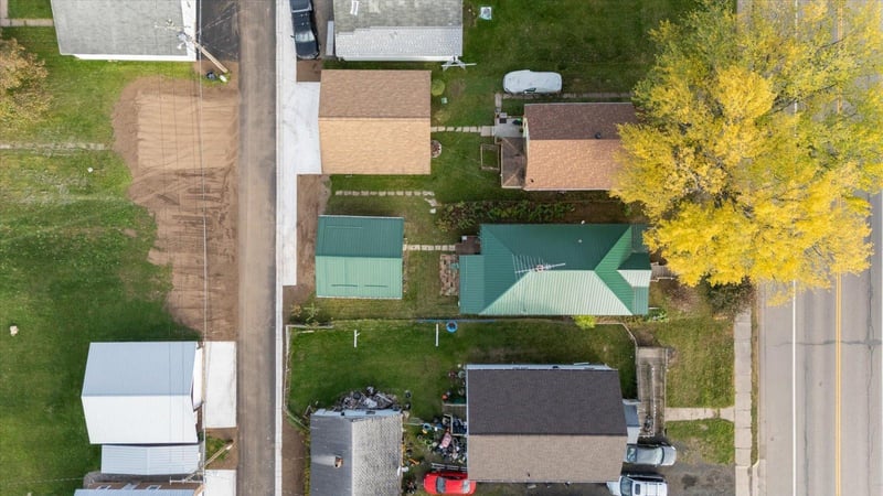 316 W 3rd Ave N, Aurora, MN 55705
