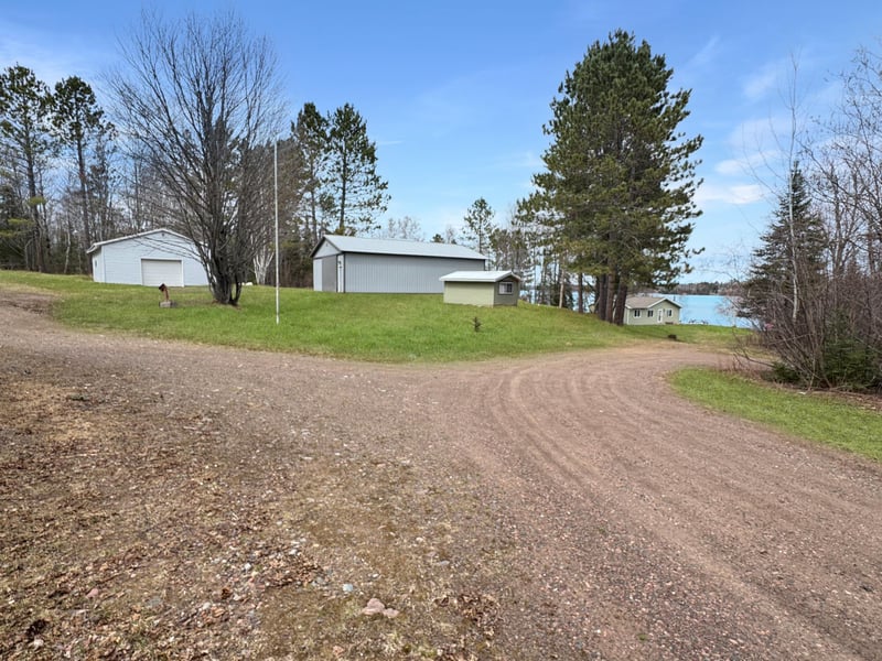 2153 River Rd, Duluth, MN 55803