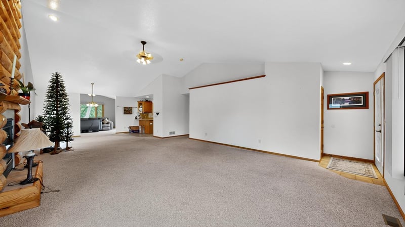 35439 Eagle Ridge Ct, Lake City, MN 55041