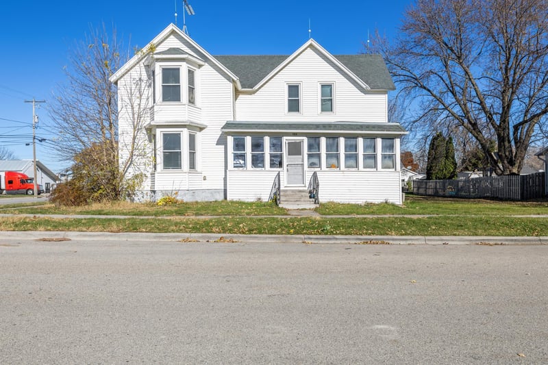 124 Ellington St, West Concord, MN 55985