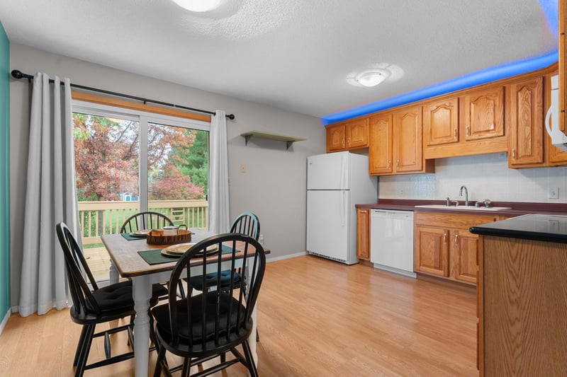 314 7th St SW, Eyota, MN 55934