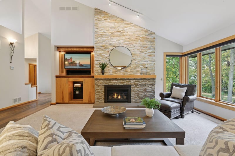 5880 Boulder Bridge Ln, Excelsior, MN 55331
