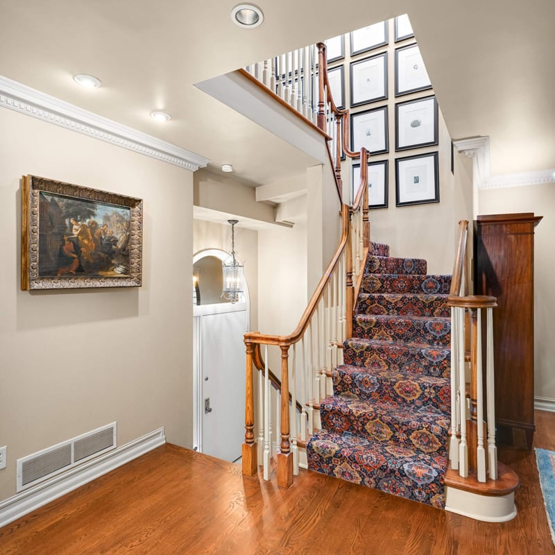 32 Greenway Gables, Minneapolis, MN 55403