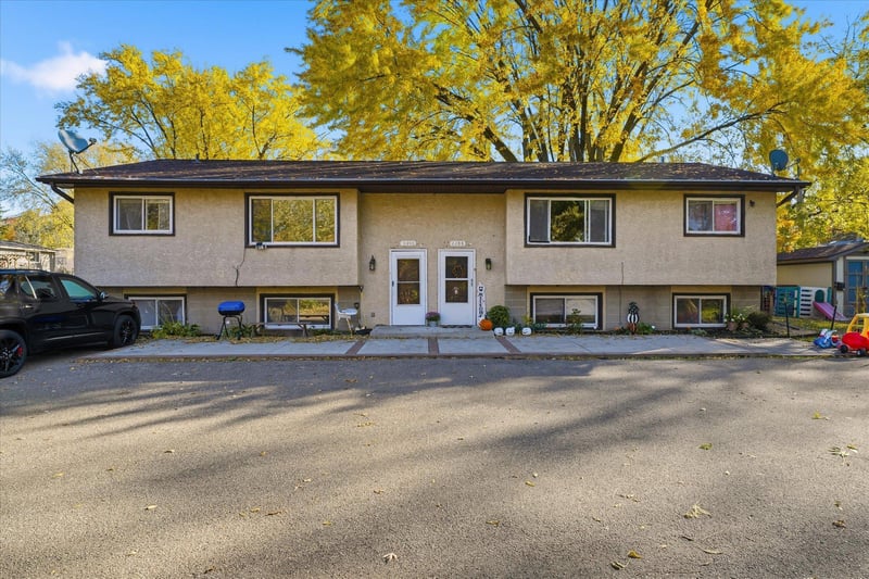 2288 13th Ave E, North Saint Paul, MN 55109