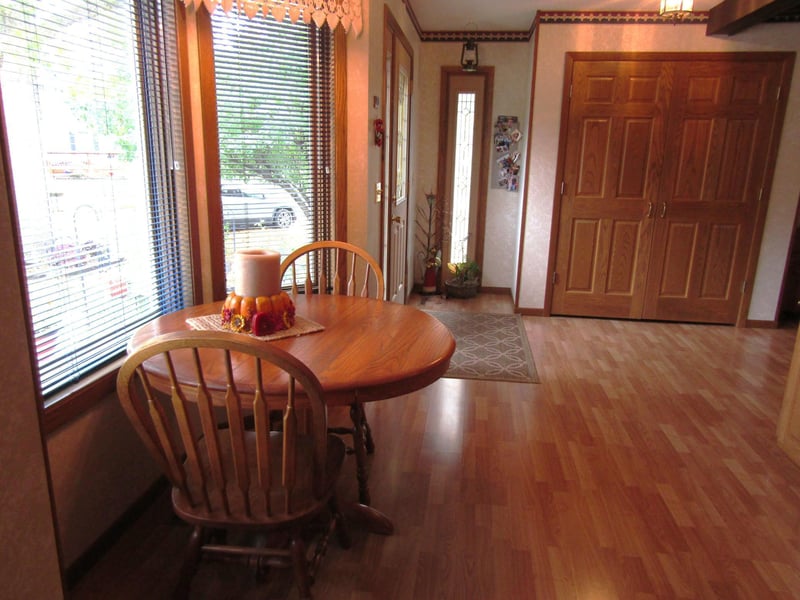 805 S 10th St, Montevideo, MN 56265