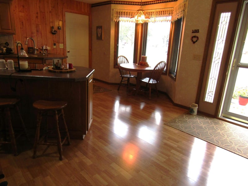805 S 10th St, Montevideo, MN 56265