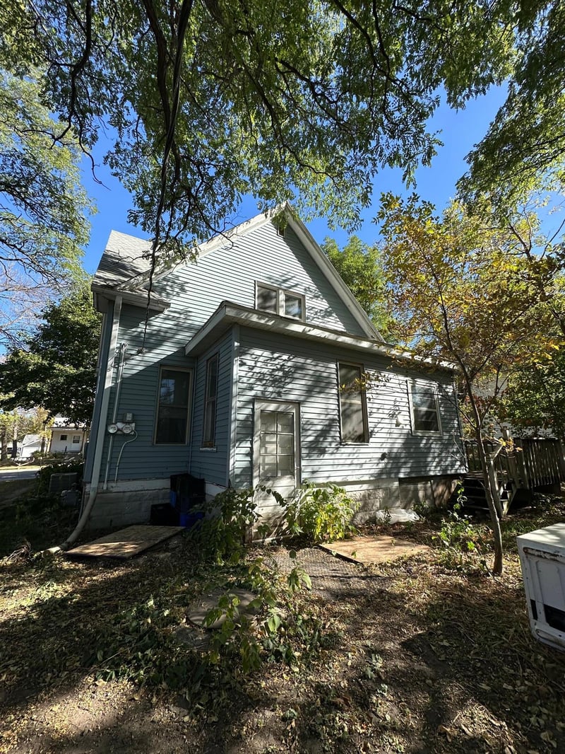 204 N Main St, Hendricks, MN 56136