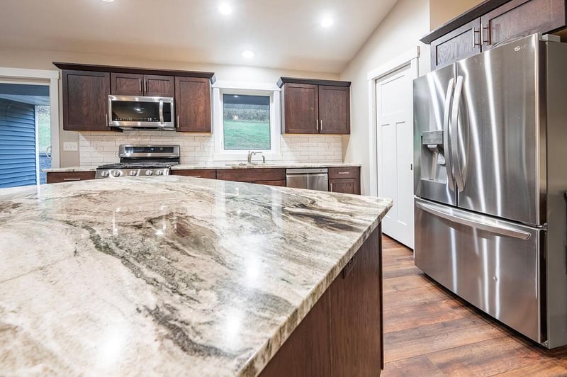169 Cobblestone Ln, Winona, MN 55987