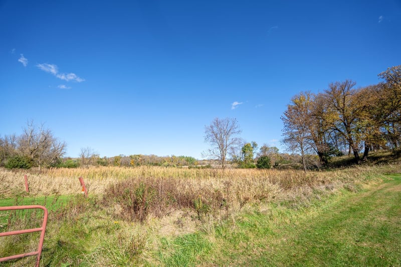 15125 Old Mill Rd, Spicer, MN 56288
