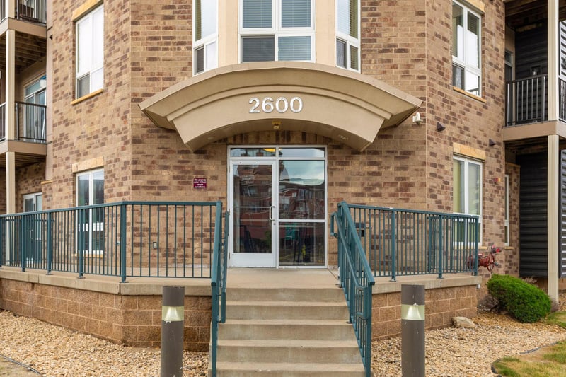 2600 University Ave SE #105, Minneapolis, MN 55414