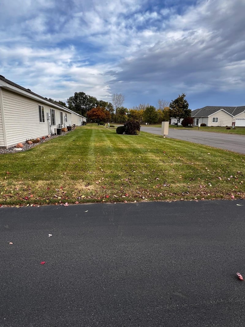1315 Heritage Ln, Waite Park, MN 56387
