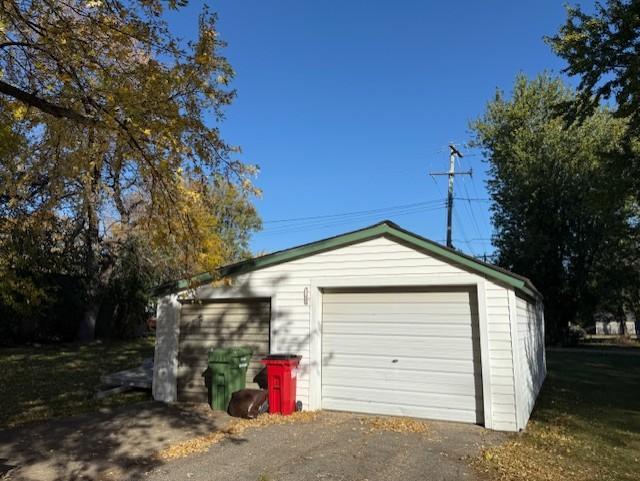 306 E Front St E, Fulda, MN 56131