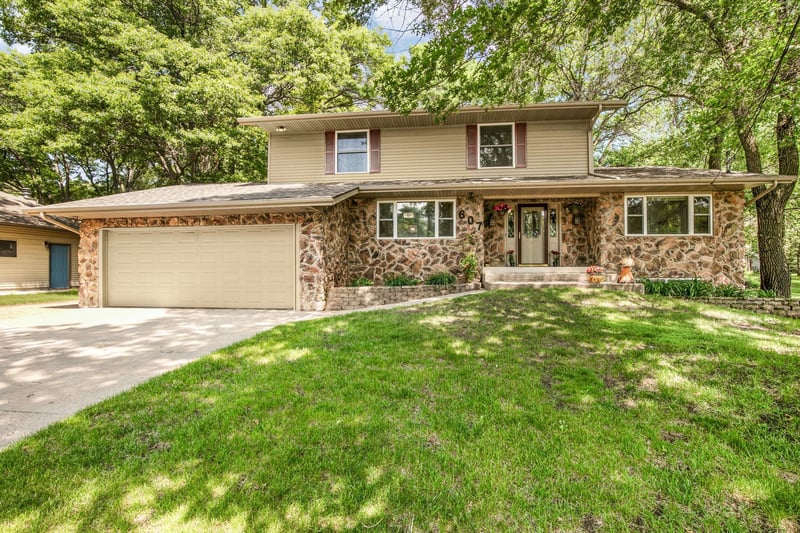 607 2 1/2 St N, Sartell, MN 56377