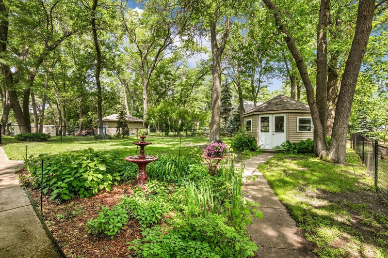 607 2 1/2 St N, Sartell, MN 56377