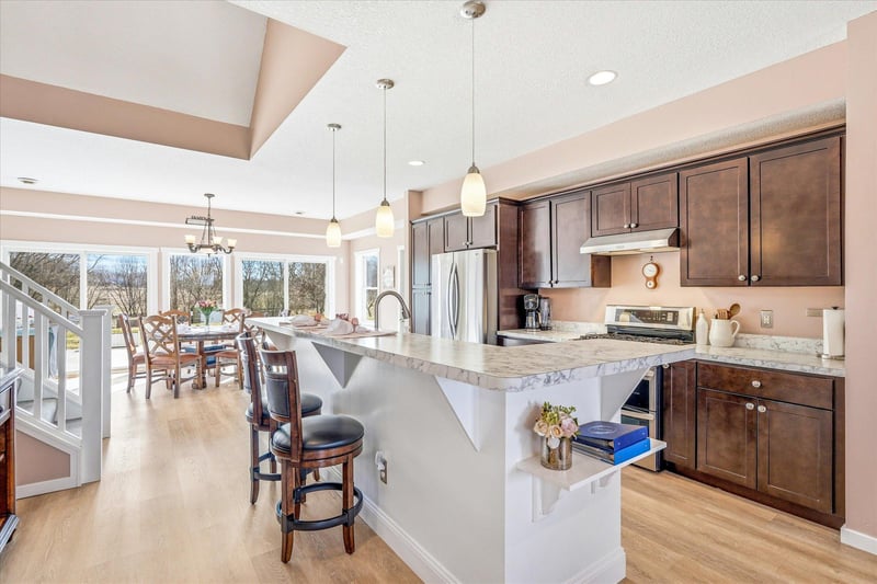 46461 Tucker St NE, Cambridge, MN 55008