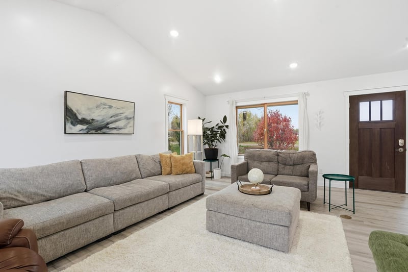 124 Oak Ln, Foreston, MN 56330