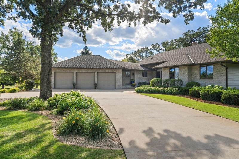 16200 Makah St NW, Andover, MN 55304