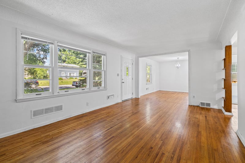 6717 Queen Ave S, Richfield, MN 55423