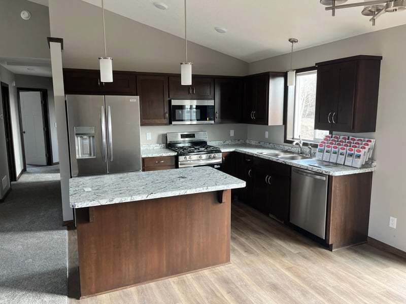 1804 Oak Pond Dr NW, Sauk Rapids, MN 56379