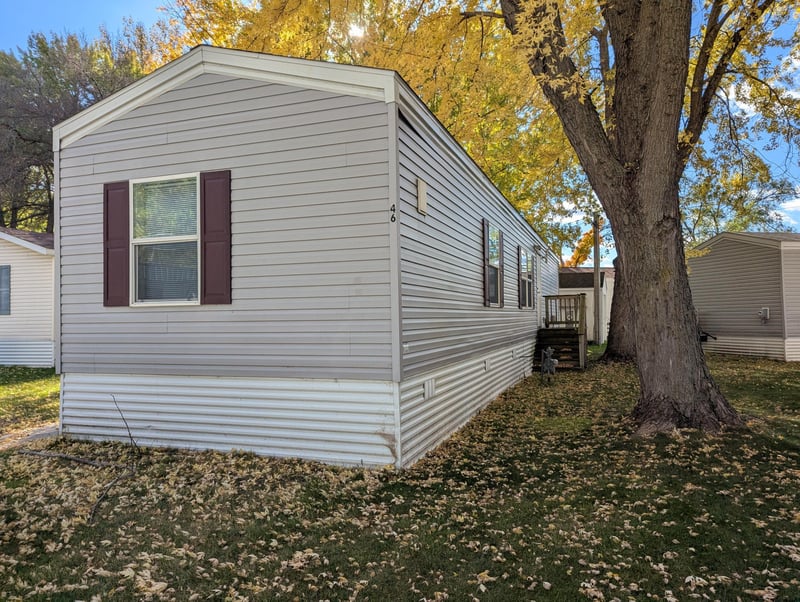 46 Lee St, Forest Lake, MN 55025