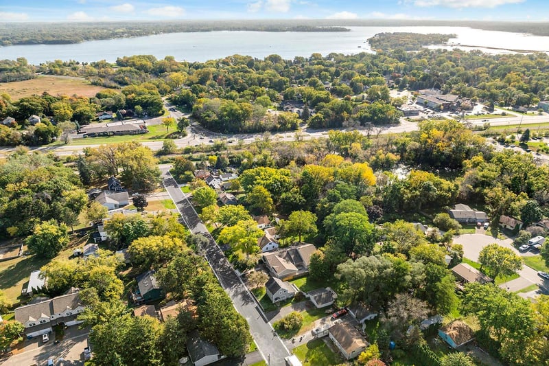 219X 12th St, White Bear Lake, MN 55110