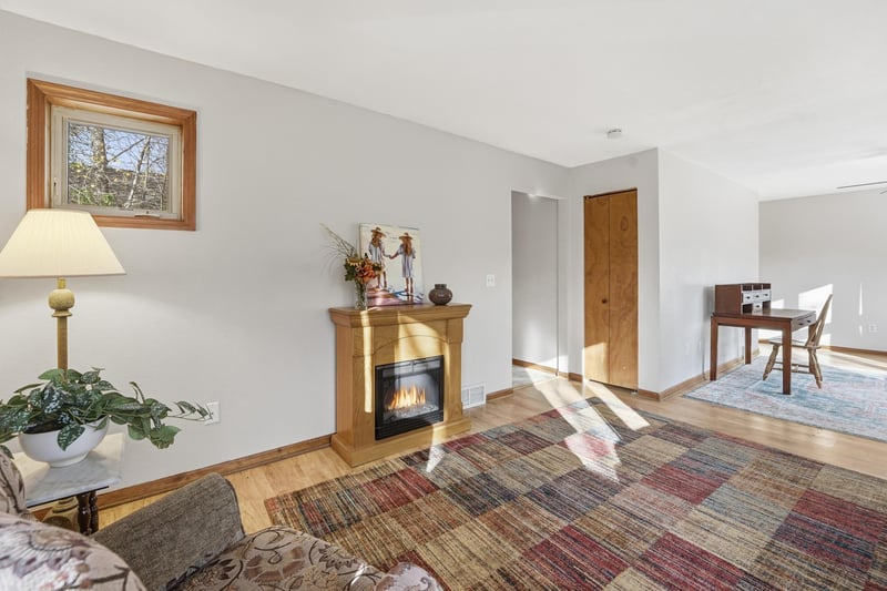 9211 Keene Ave, Duluth, MN 55808
