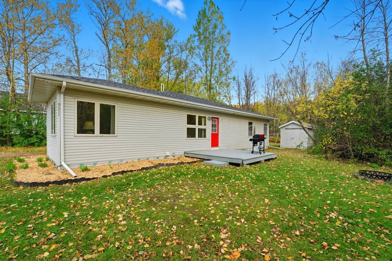 9211 Keene Ave, Duluth, MN 55808