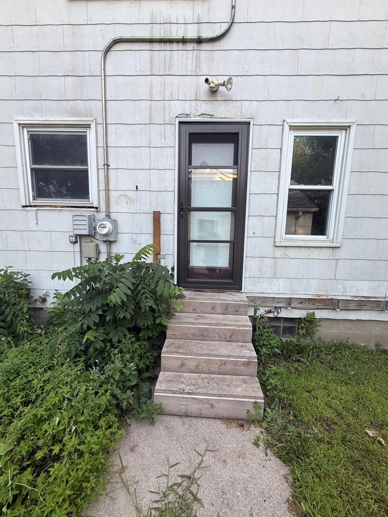 523 E 11th St, Gibbon, MN 55335