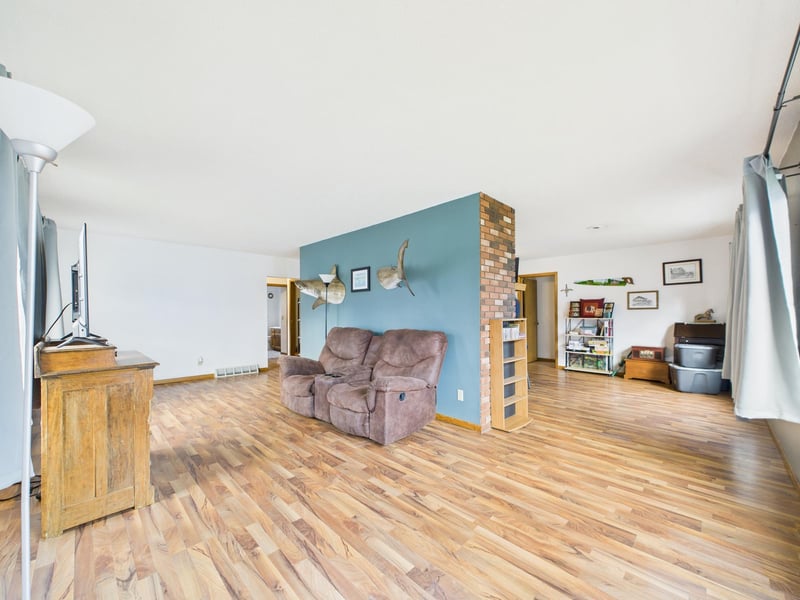 605 Wollan St, Starbuck, MN 56381