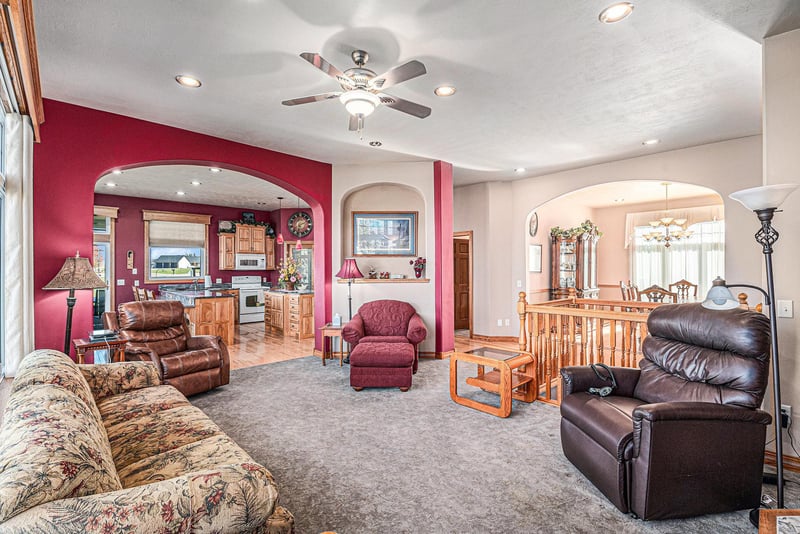 505 E 2nd Ave, Beaver Creek, MN 56116
